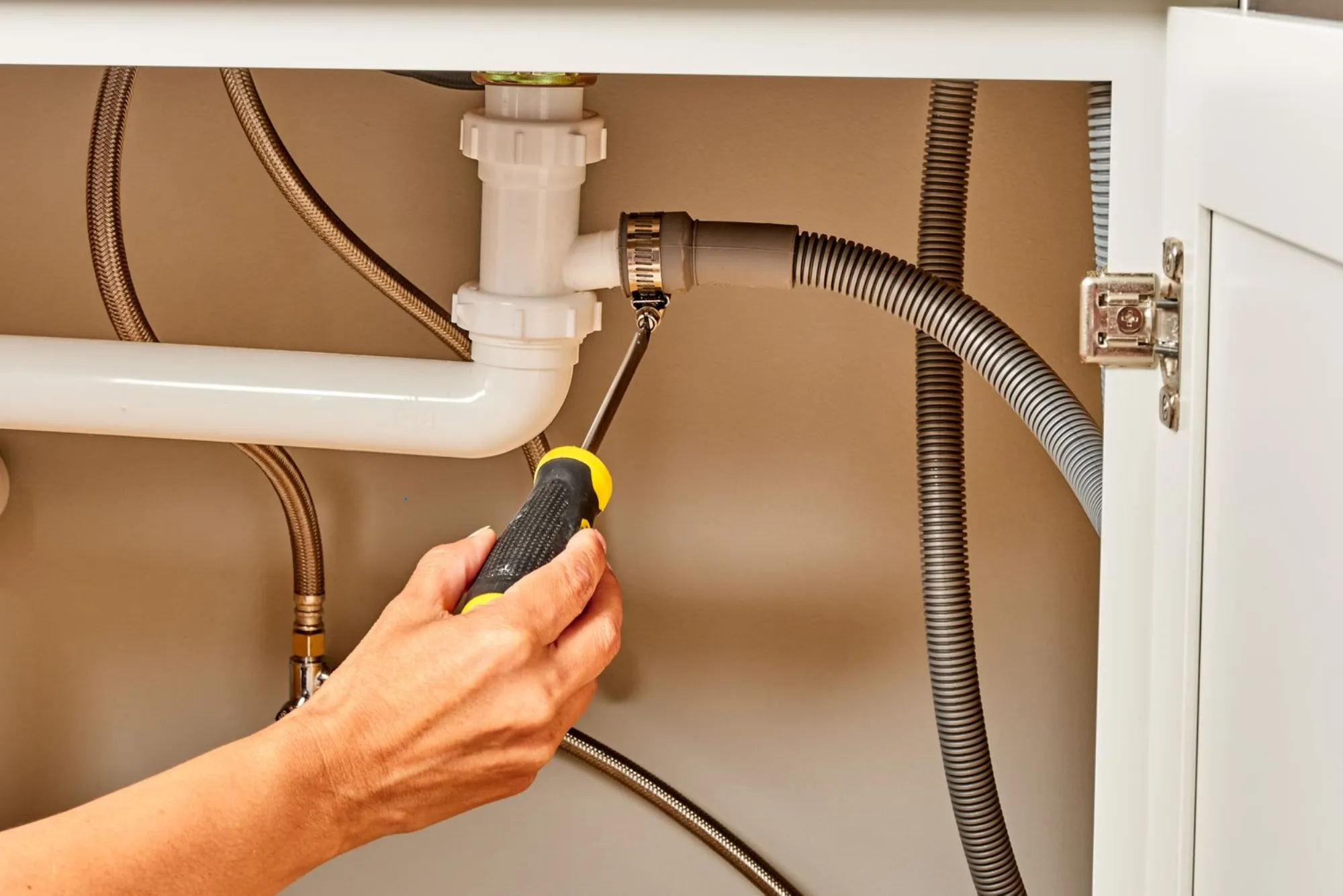 How to Clean Dishwasher Drain Pump