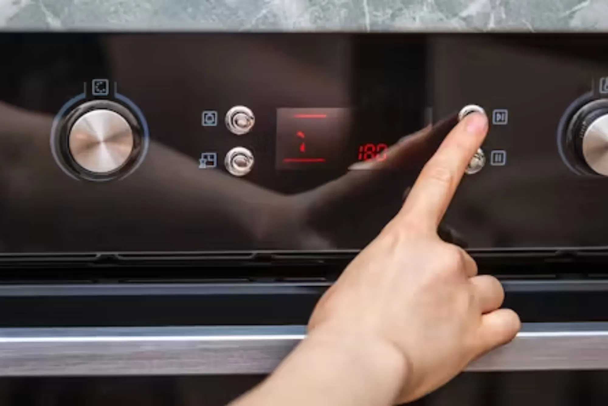 The Benefits of Professional Oven Tune-Ups