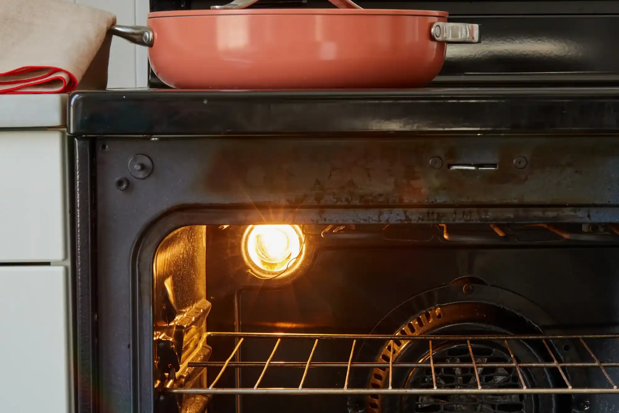 How to Replace Oven Interior Light Fixtures