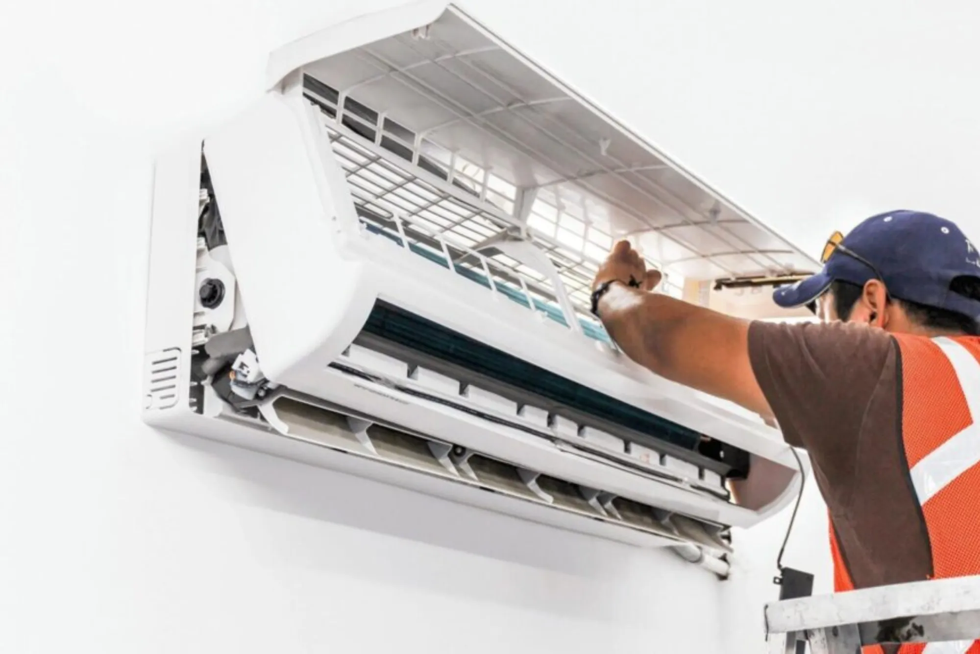 AC Installation and Repair Dubai